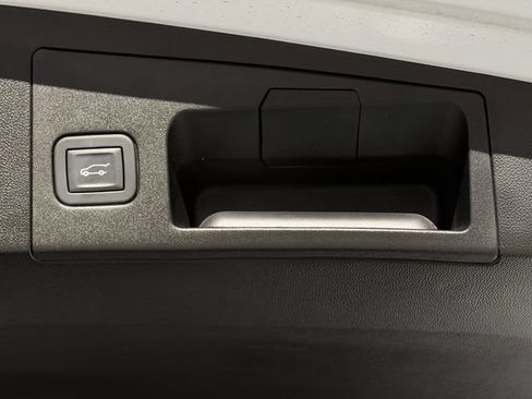 Certified 2025 Cadillac XT5 Premium Luxury w/ Technology Package image 30