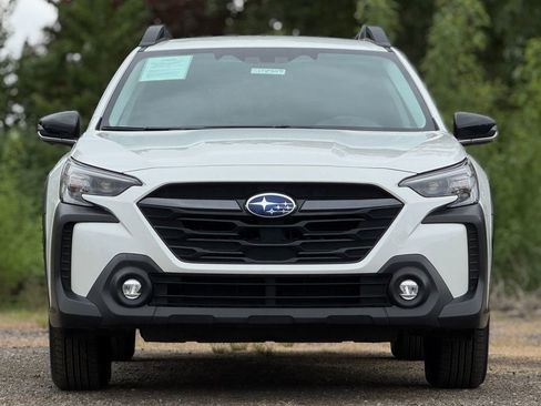 Certified 2024 Subaru Outback Premium AWD/4WD image 2