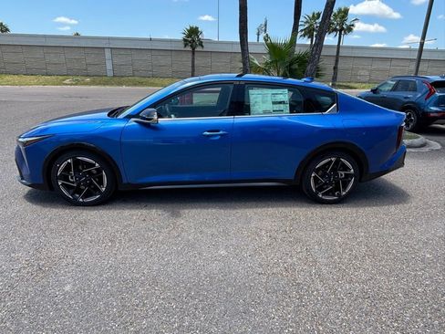 New 2025 Kia K4 GT-Line Turbo w/ GT-Line Premium Package FWD image 4