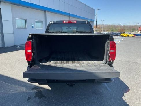 Used 2018 Chevrolet Colorado W/T w/ LPO, Premium Interior Package image 17
