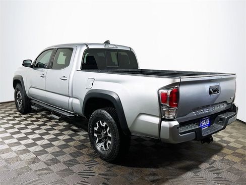 Certified 2022 Toyota Tacoma TRD Off-Road image 6