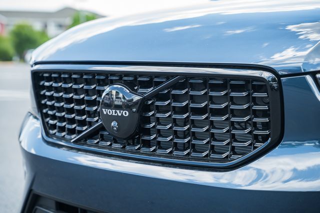 New 2026 Volvo XC40 B5 Ultra w/ Climate Package AWD/4WD image 12