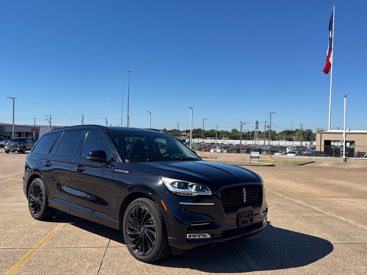 Used 2023 Lincoln Aviator Reserve w/ Equipment Group 201A RWD image 1