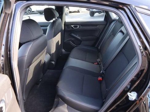 Used 2025 Honda Civic Sport image 9