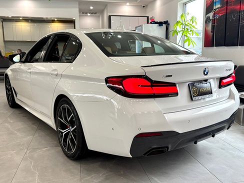 Used 2023 BMW 530i xDrive 530i xDrive Sedan w/ M Sport Package image 5
