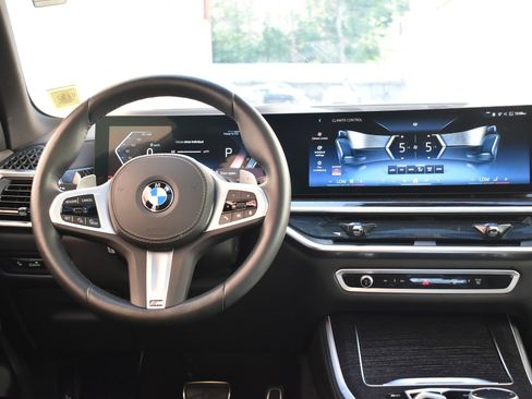 Used 2026 BMW X5 xDrive40i AWD/4WD image 22