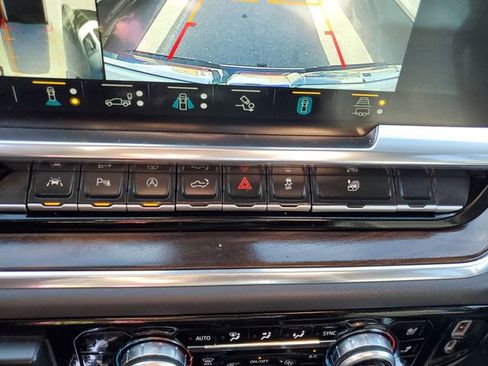 Used 2022 GMC Sierra 1500 SLT w/ SLT Premium Plus Package image 24