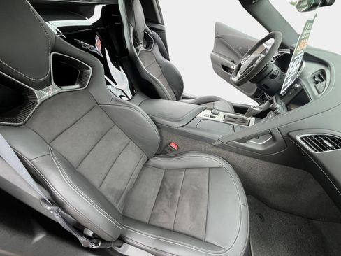 Used 2016 Chevrolet Corvette Stingray Convertible image 12