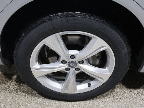 Used 2020 Audi Q5 2.0T Premium w/ Convenience Package image 10