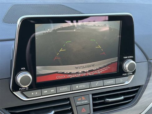 New 2025 Nissan Altima 2.5 SV image 18