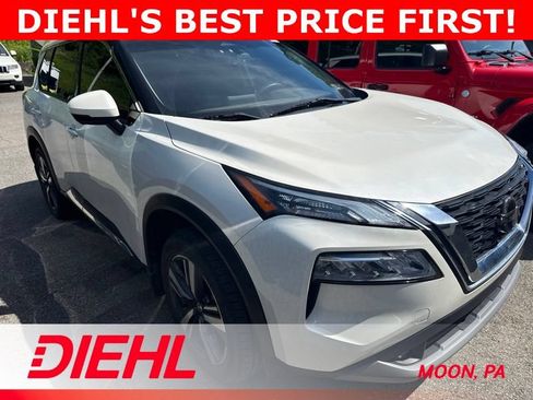 Used 2021 Nissan Rogue SL AWD/4WD image 2