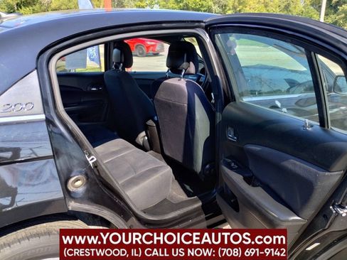 Used 2014 Chrysler 200 LX FWD image 18