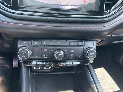 Used 2024 Dodge Durango GT AWD/4WD image 28