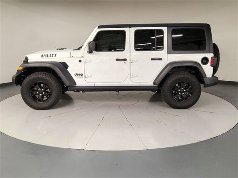 Used 2021 Jeep Wrangler Unlimited Sport image 5