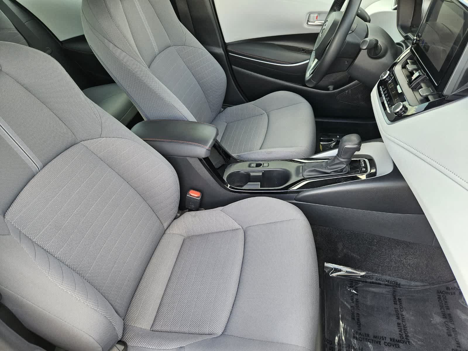 Used 2025 Toyota Corolla SE FWD image 12