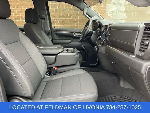 Used 2024 Chevrolet Silverado 1500 LT image 26