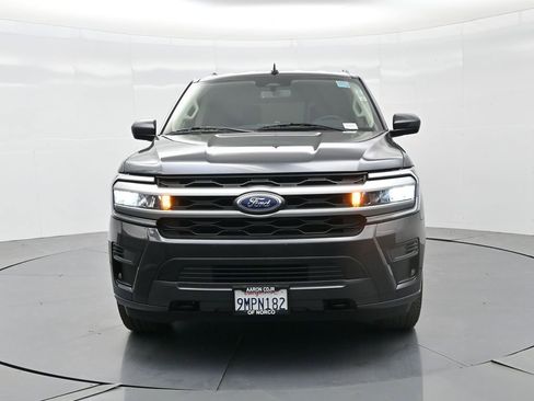 Used 2024 Ford Expedition XLT image 3