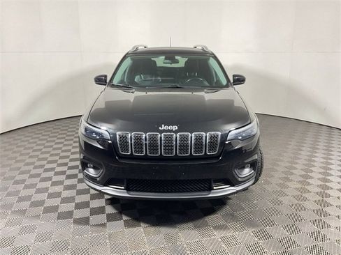Used 2020 Jeep Cherokee Latitude Plus w/ Cold Weather Group image 4