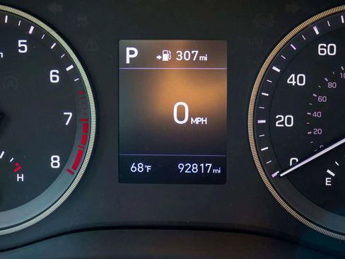 Used 2019 Hyundai Tucson SE image 18