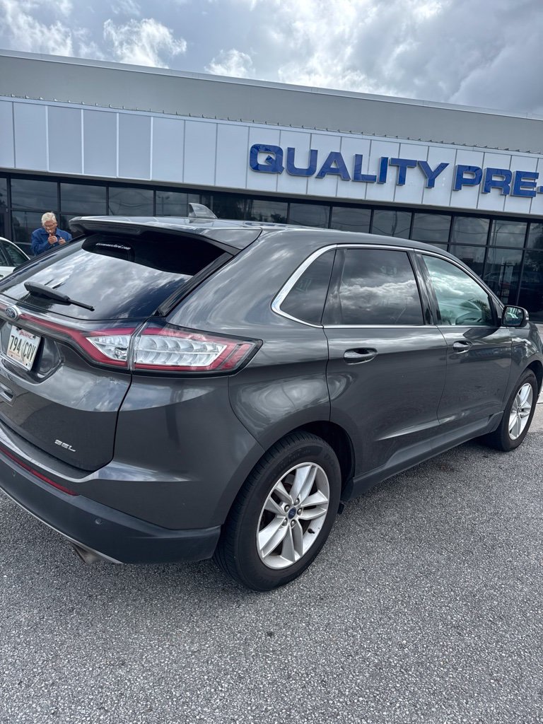Used 2018 Ford Edge SEL FWD image 4