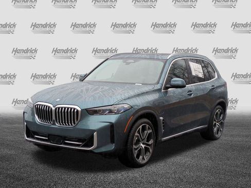 Used 2026 BMW X5 xDrive50e w/ Executive Package AWD/4WD image 5