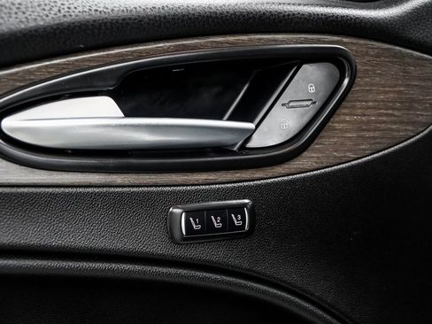 Used 2022 Alfa Romeo Stelvio Ti image 42