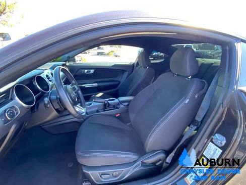 Used 2022 Ford Mustang GT w/ Equipment Group 301A RWD image 28