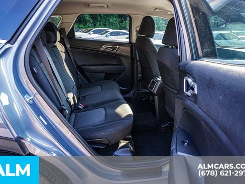 Used 2025 Kia Sportage LX FWD image 22