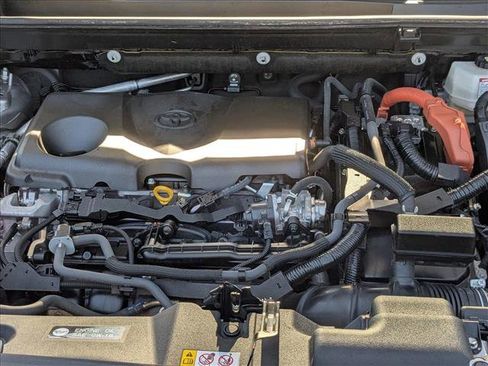 Used 2022 Toyota RAV4 XLE Premium image 23