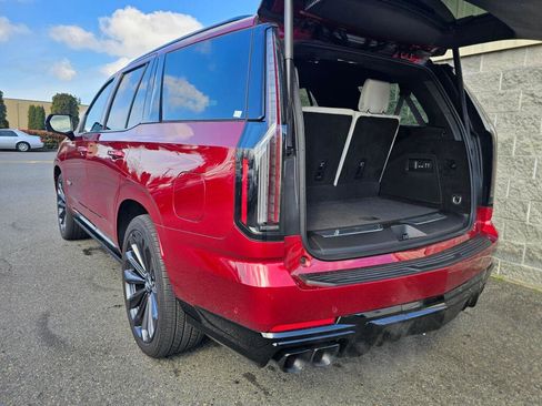 Certified 2025 Cadillac Escalade V image 7