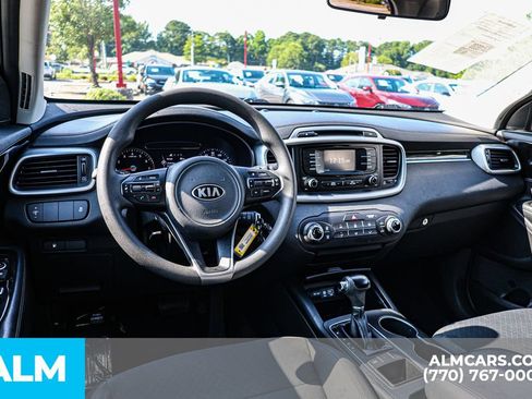 Used 2018 Kia Sorento L FWD image 28