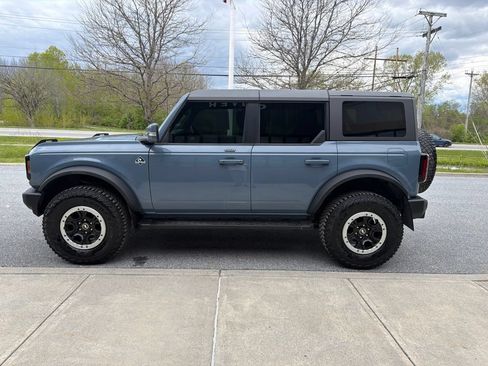 Used 2023 Ford Bronco Outer Banks w/ Sasquatch Package AWD/4WD image 4