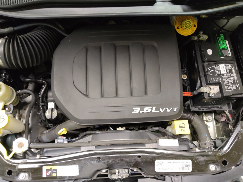 Used 2017 Dodge Grand Caravan SE FWD image 30