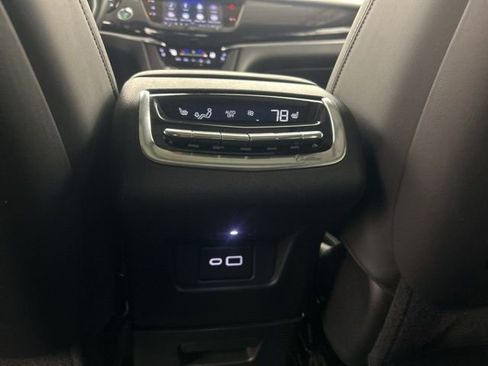 Used 2024 Cadillac XT6 Sport w/ Technology Package image 29
