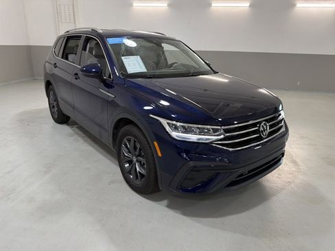 Used 2024 Volkswagen Tiguan SE image 4