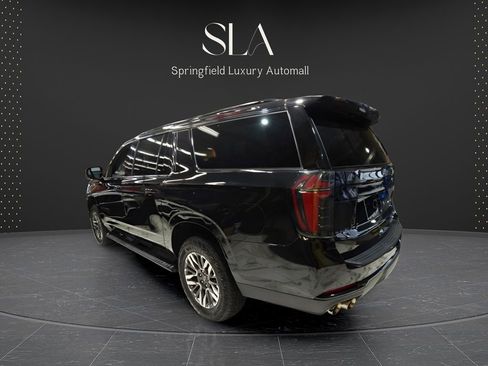 Used 2025 Chevrolet Suburban Z71 AWD/4WD image 10