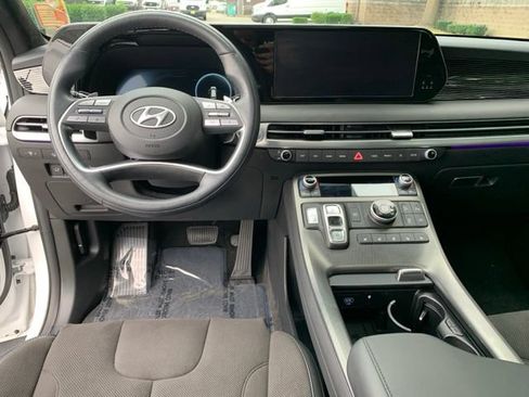 Certified 2025 Hyundai Palisade Calligraphy AWD/4WD image 24