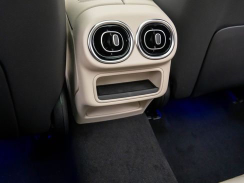 New 2026 Mercedes-Benz GLC 300 GLC 300 image 21