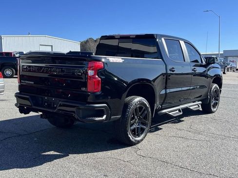 Used 2025 Chevrolet Silverado 1500 LT Trail Boss w/ Convenience Package II image 3