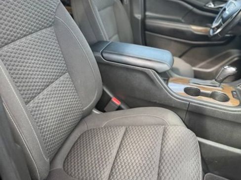Used 2019 GMC Acadia SLE w/ LPO, Floor Liner Package FWD image 14