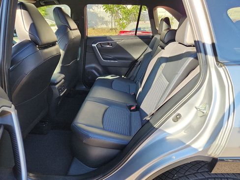 Used 2022 Toyota RAV4 XSE image 11