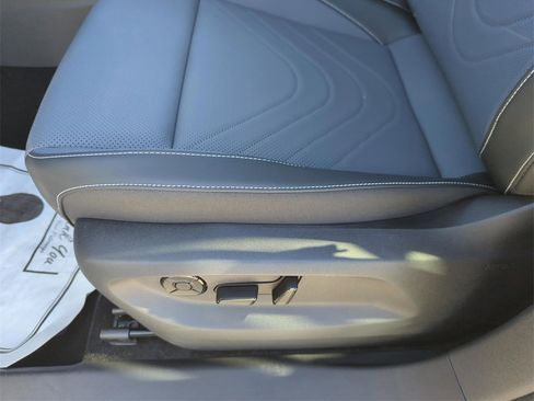 New 2026 Volkswagen Tiguan SE R-Line image 38