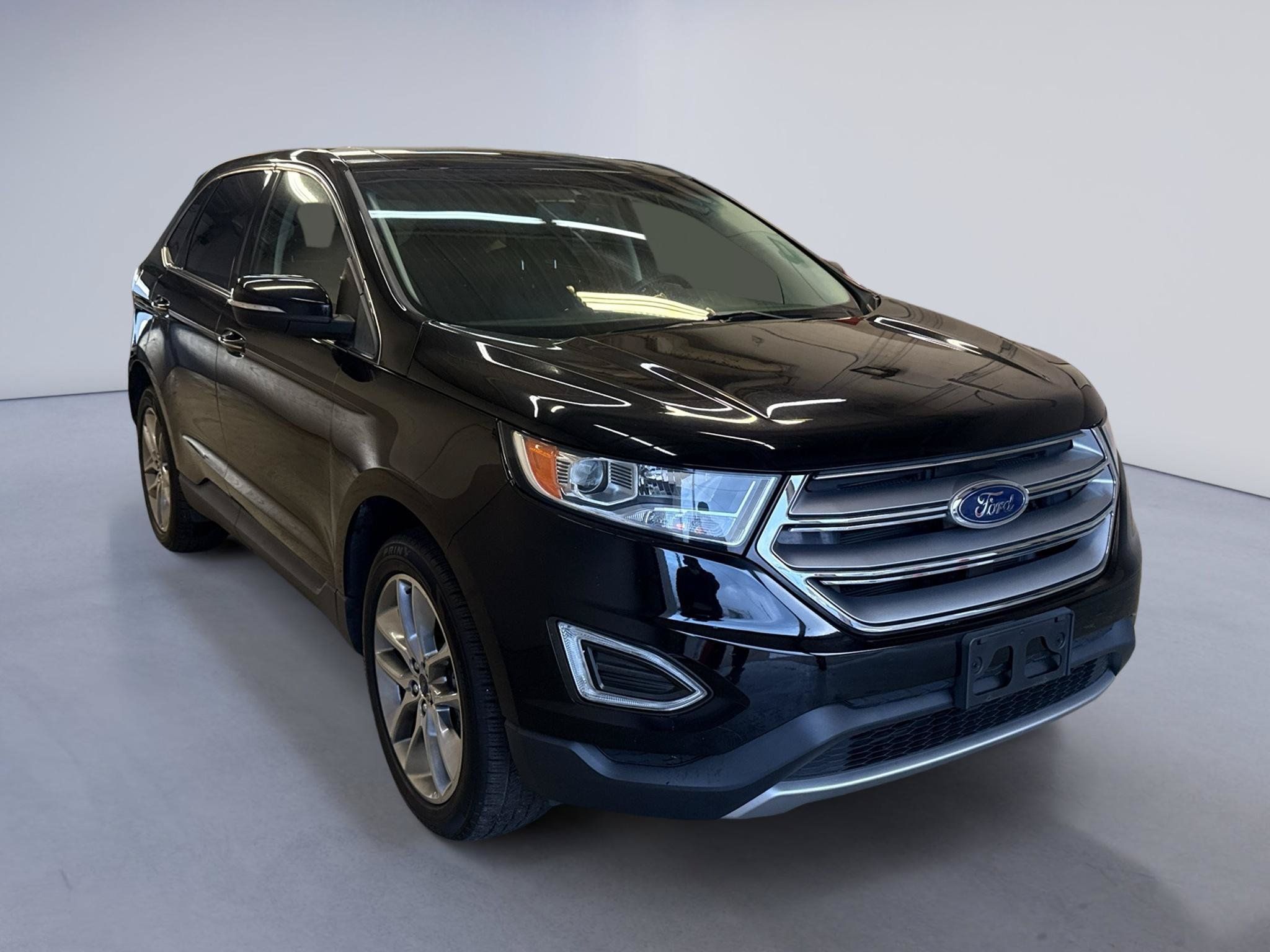 Used 2018 Ford Edge Titanium w/ Equipment Group 301A AWD/4WD image 1