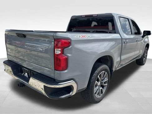 Used 2024 Chevrolet Silverado 1500 LT AWD/4WD image 2