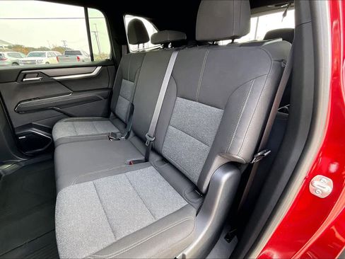 Used 2025 GMC Acadia Elevation w/ LPO, Floor Liner Package image 38