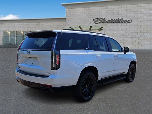 Certified 2024 Cadillac Escalade Sport Platinum w/ LPO, ONYX Package AWD/4WD image 4