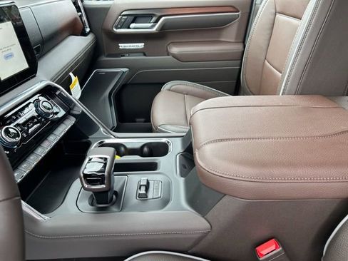 New 2026 GMC Sierra 1500 Denali AWD/4WD image 31