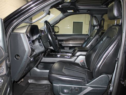 Used 2021 Ford Expedition Limited RWD image 9