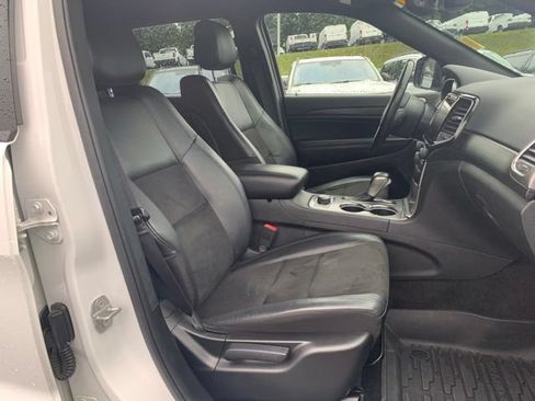 Used 2022 Jeep Grand Cherokee Laredo X AWD/4WD image 16