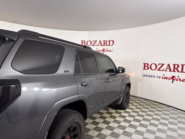 Used 2020 Toyota 4Runner SR5 Premium w/ Moonroof Package RWD image 14
